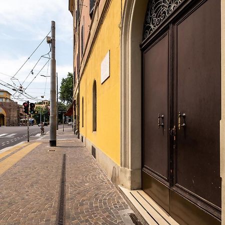 Mazzini Elegant Apartment By Wonderful Italy Болоня Екстериор снимка